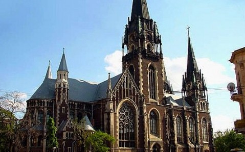 Die Sankt-Elisabeth-Kirche (der Tempel der Heiligen Olga und Elisabeth)